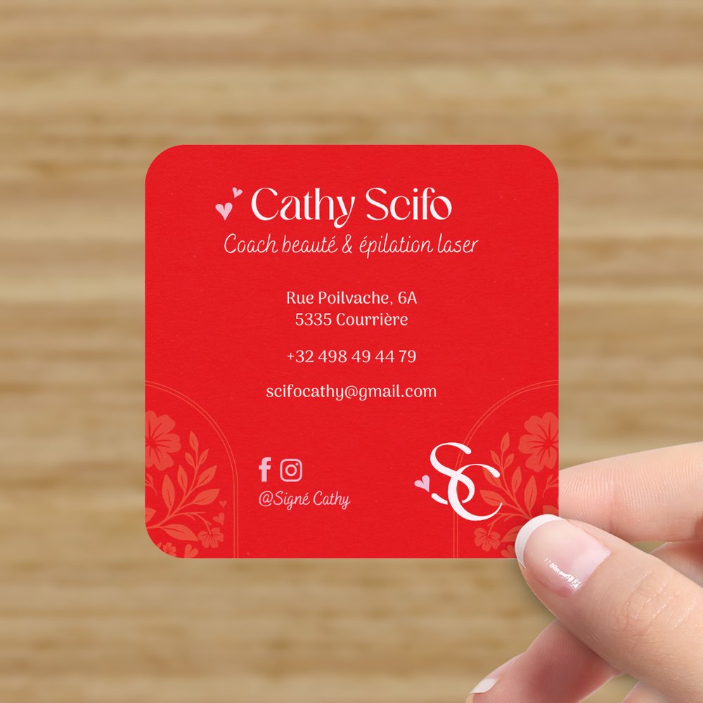 Carte de visite Signé Cathy (verso) avec coordonnées, coach beauté et épilation laser, identité visuelle conçue par Manon Duchateau, graphiste à Liège