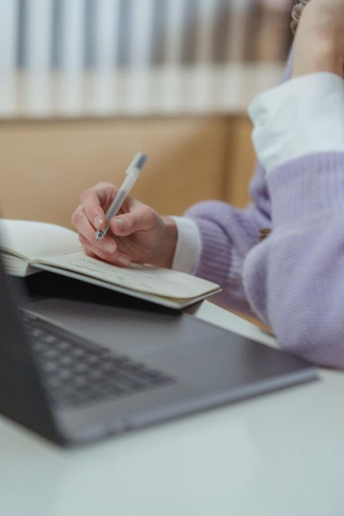 Création de contenus visuels pour les réseaux sociaux des entrepreneuses